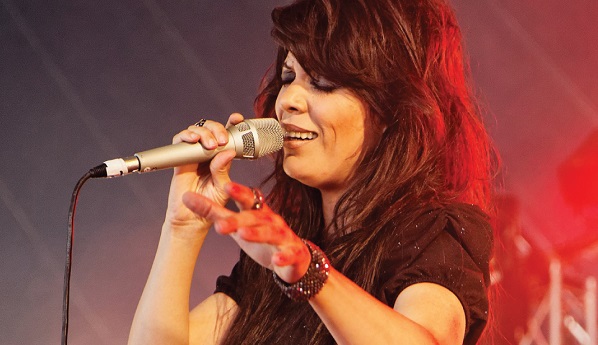 Ladino Müziğinin Tutkulu Sesi Yasmin Levy, 10 Ağustos’ta Sahne Alacak