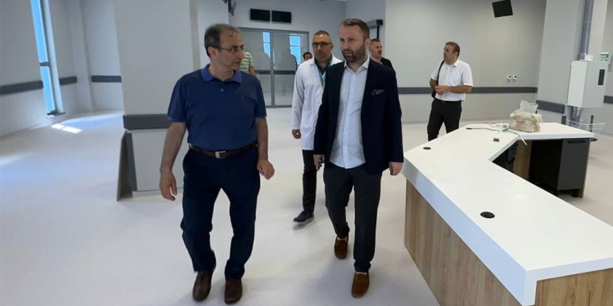 Marmara Üniversitesi Tıp Fakültesi Dekanı Şehirli’den Rize’de Acil Servis Ziyareti