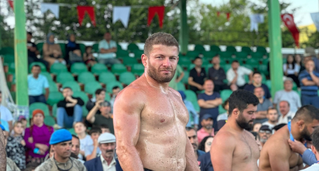 Aybastı'da başpehlivan İsmail Balaban oldu