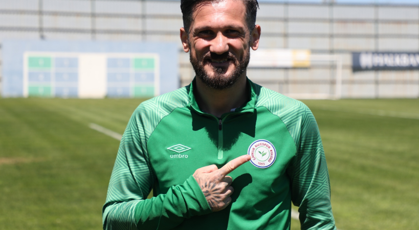 Çaykur Rizesporlu Futbolcu Ceylan: 