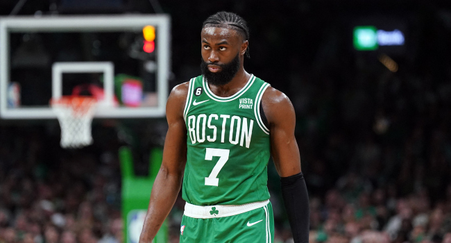Jaylen Brown'a NBA tarihine geçecek teklif