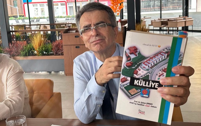 Eski Dekan Şaban Şimşek Kuran’a Yolculuk Kitabının Tanıtımını Yaptı