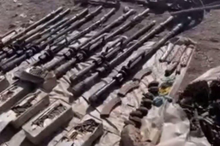 Pençe Kilit'te terör örgütüne ait çok sayıda silah ele geçirildi