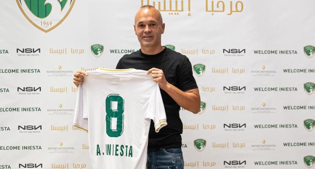 Andres Iniesta imzayı attı