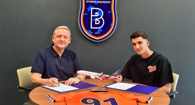 Batuhan Çelik'ten Başakşehir'e 4 yıllık imza