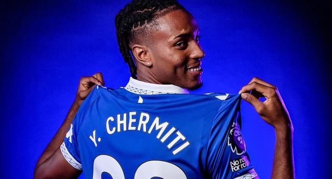 Everton'a genç forvet