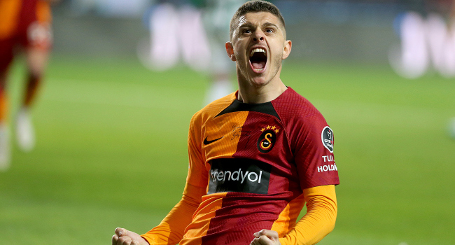 Beşiktaş Rashica ile anlaştı