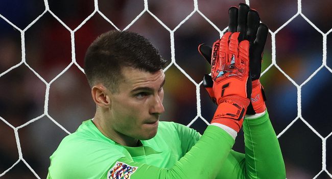 Dominik Livakovic İstanbul'a geliyor