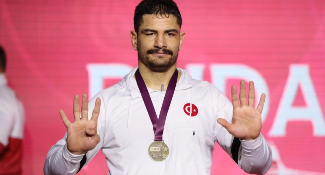Taha Akgül: 