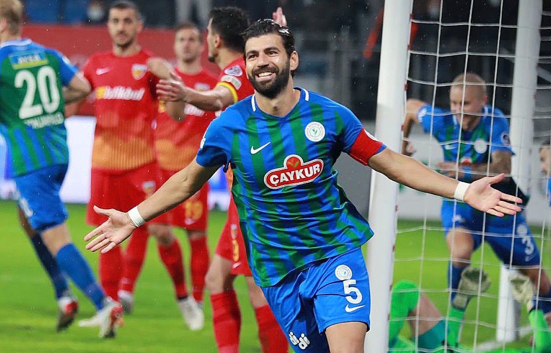 Çaykur Rizespor'dan Selim Ay' dan Kurtuldu