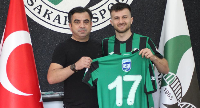 Sakaryaspor'da orta sahaya takviye