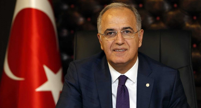 Mehmet Akif Üstündağ'a coşkulu karşılama