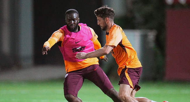 Galatasaray'ın yeni transferi antrenmanda