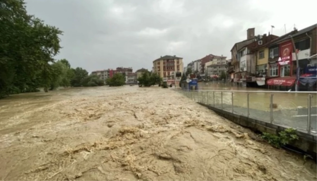 Antalya yağmur bekleniyor mu? Antalya'da sel riski var mı?