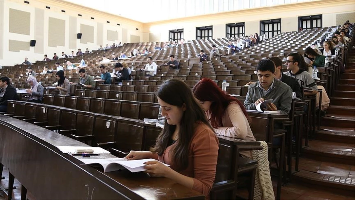 Üniversiteler 9 ekime mi ertelendi? Üniversiteler açılış tarihi ekim ayına mı ertelendi, neden ertelendi?
