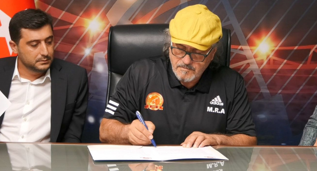 Mustafa Reşit Akçay ile yollar ayrıldı
