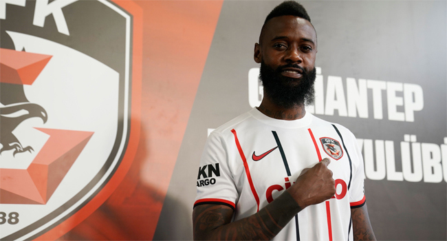 Gaziantep FK'ya Kamerunlu savunma oyuncusu