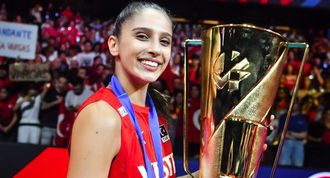 Derya Cebecioğlu, Japon ekibinde