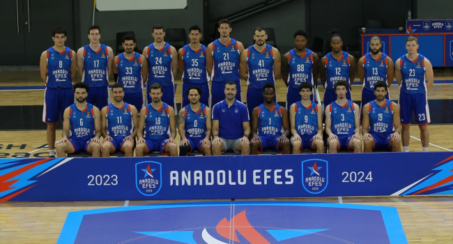 Anadolu Efes medyayla bir araya geldi