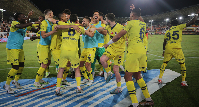 Fenerbahçe tam yol ileri