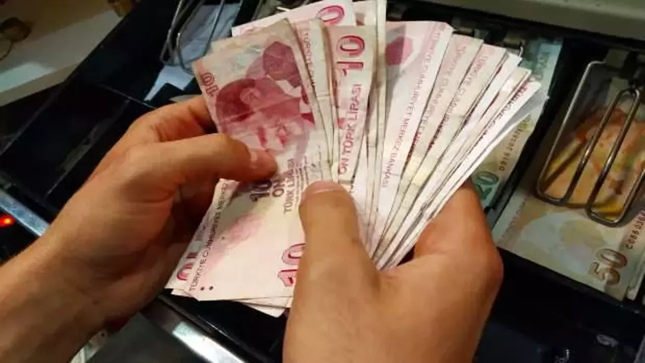 5000 lira ikramiye kimlere verilecek? Emekliye 5 bin lira ikramiye ne zaman ödenecek, hesaba ne zaman geçer?