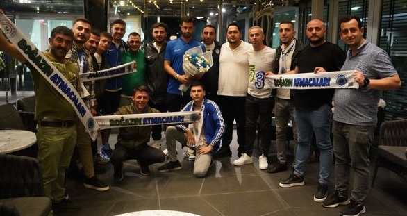 Taraftar Grupları Takımı Yalnız Bırakmadı