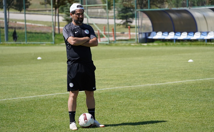 İlhan Palut’ tan Derbide Rotasyon