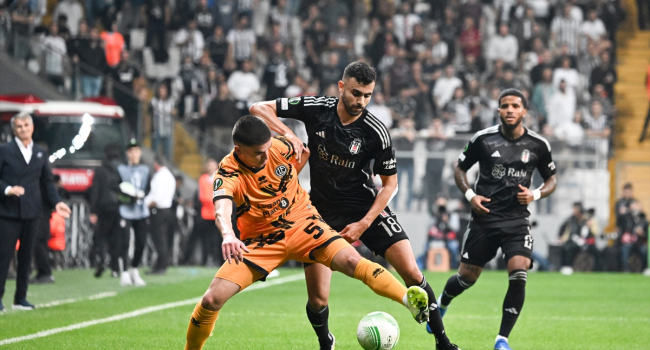 Beşiktaş evinde yıkıldı
