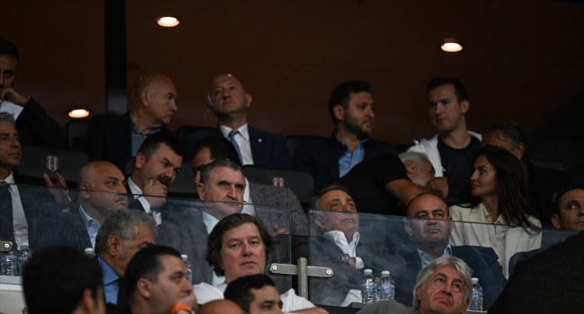 Mehmet Büyükekşi Tüpraş Stadı'ndan ayrıldı