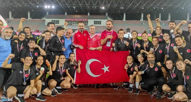 İşitme Engelli Kadın Milli Takımı dünya ikincisi