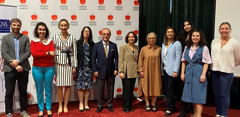 Sabri Ülker Vakfı’nın katkılarıyla Tiflis’te düzenlenen konferansta; Uzmanlar beslenmenin sağlığa etkilerini tartıştı