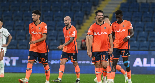 Başakşehir, Gaziantep FK'yı 2 golle geçti