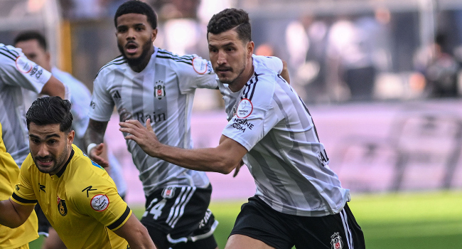 Beşiktaş'ta Salih Uçan şoku