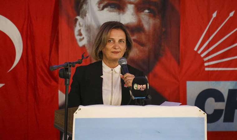 Hopa’ lı Eczacı Sevinç Soyer Yazgan Uşak’ ta CHP’ nin yeni İl Başkanı Oldu