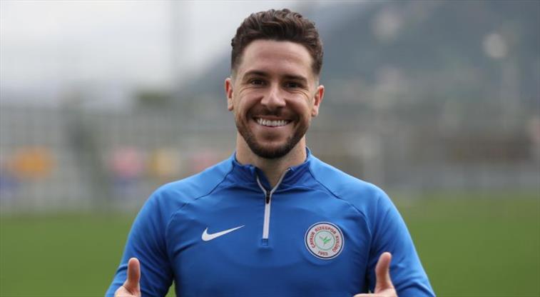 Gustavo Sessizliğini Bozacak
