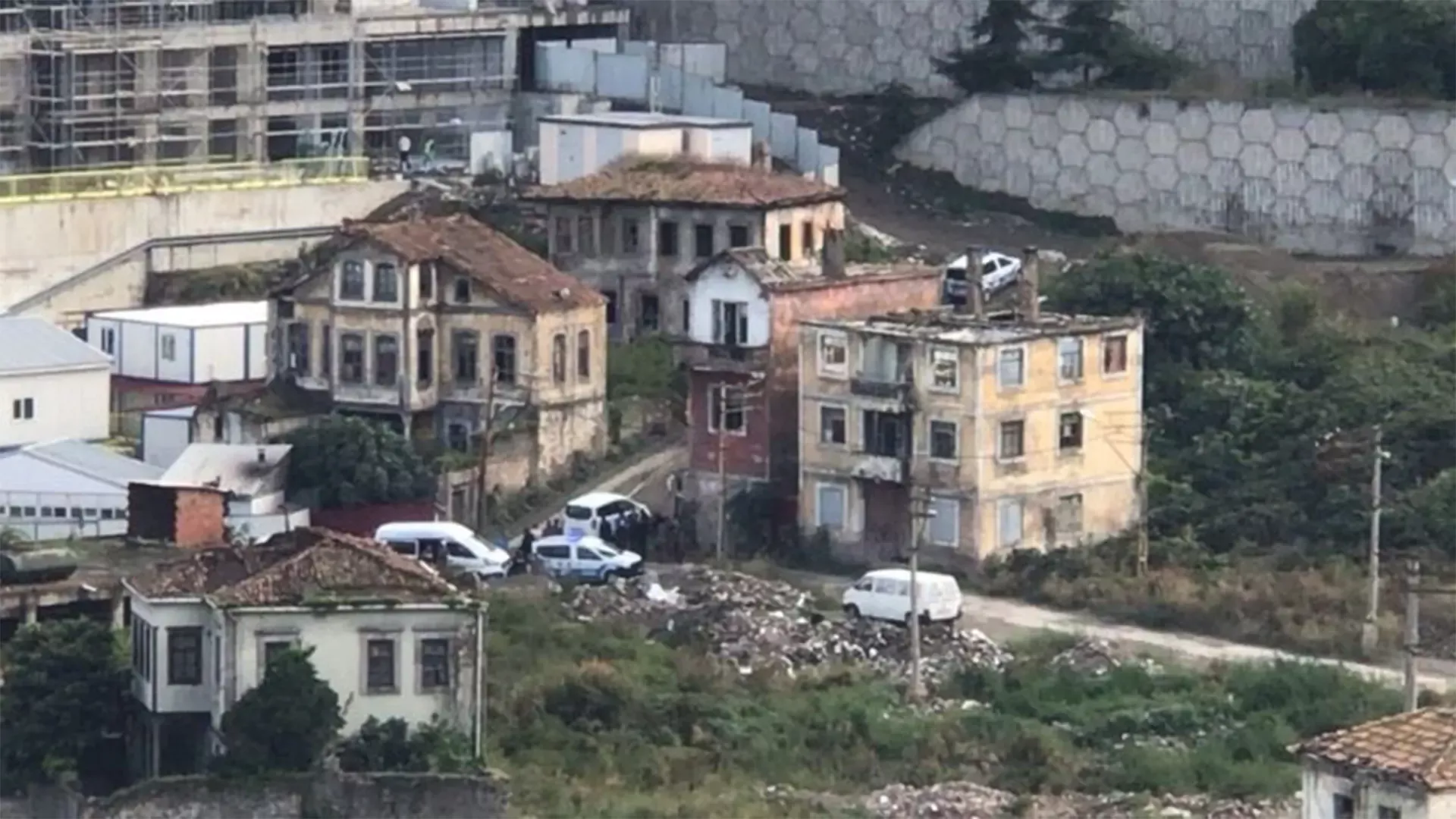 Trabzon Çömlekçi ‘de Esrarengiz Olay! Evinde Ölü Bulundu