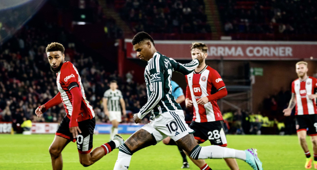 Manchester United kayıp vermedi