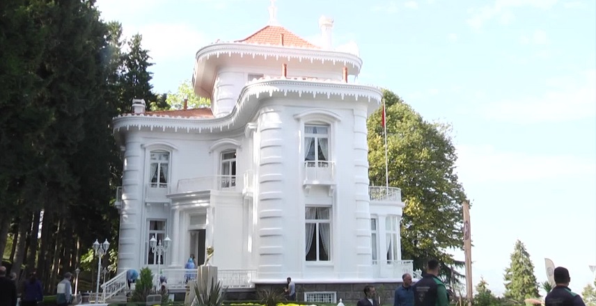 ATATÜRK KÖŞKÜ'NDE RESTORASYON ÇALIŞMALARI TAMAMLANDI