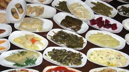 Meze İsimleri Neler? En Çok Sevilen Meze Çeşitleri Ve Türleri hangileri?