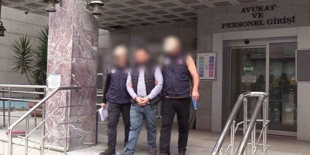 Bir FETÖ’cü Tutuklandı 2 si Serbest Bırakıldı