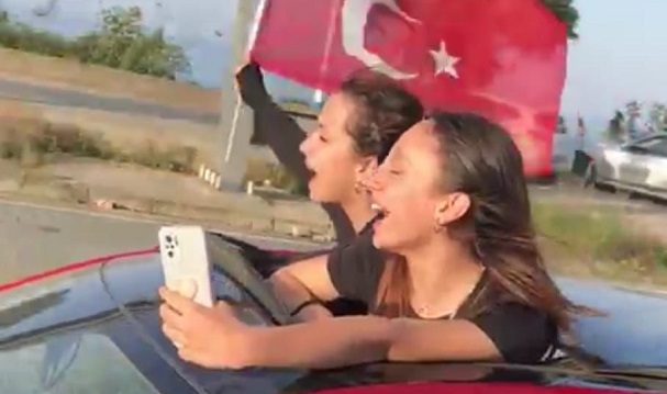 CHP Pazar’da Kutlamaları Değişik Yaptı