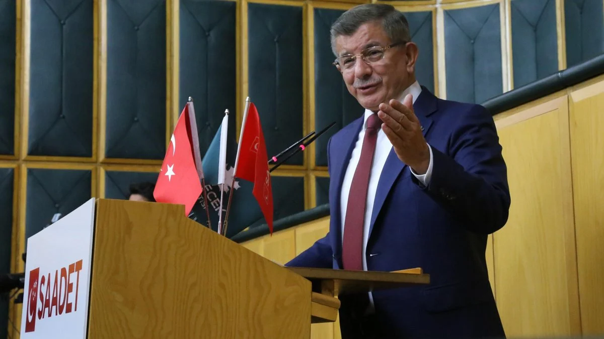 Davutoğlu partisinin grup toplantısında konuştu