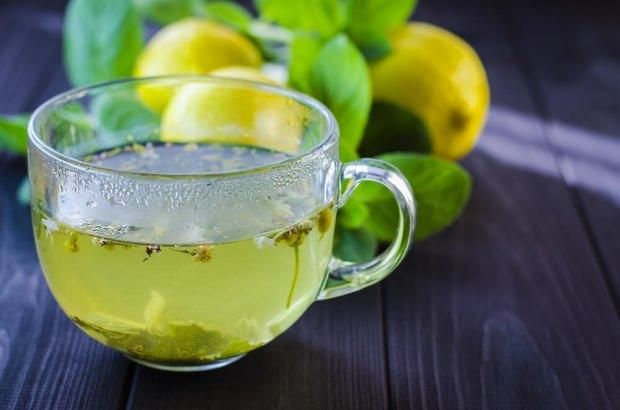 Yeşil çay ve limon soda kürüyle 15 günde 5 kilo vermek mümkün! 