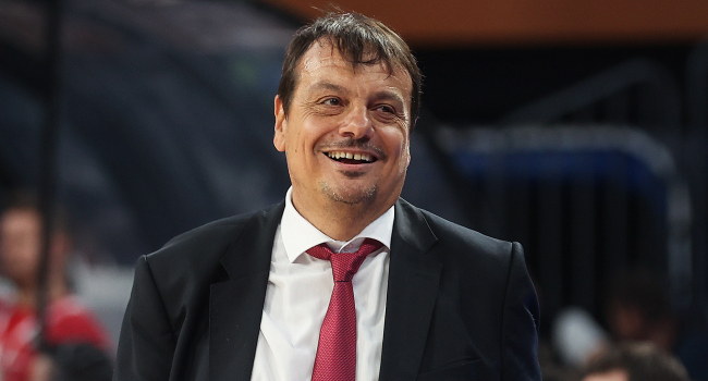 Ergin Ataman'dan tarihi başarı
