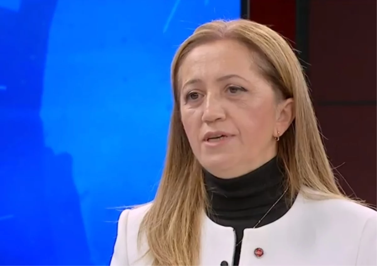 Arzu Çerkezoğlu kimdir? FOX Çalar Saat konuğu Arzu Çerkezoğlu kaç yaşında, nereli? Arzu Çerkezoğlu biyografisi!