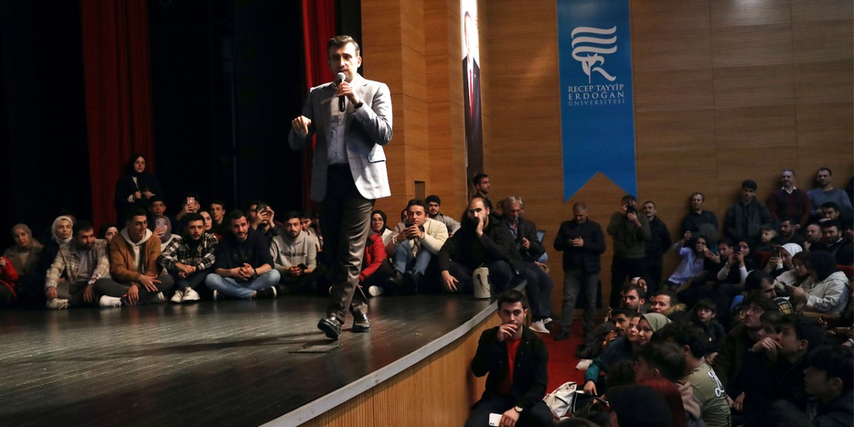 Selçuk Bayraktar Rize'de 