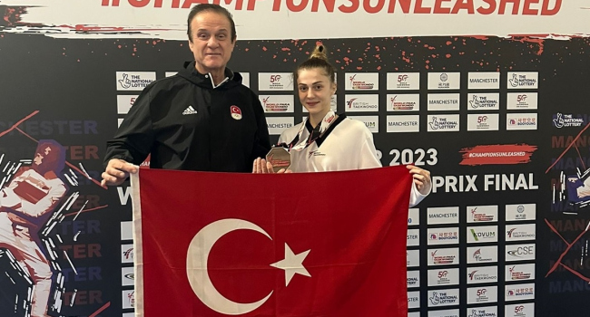Merve Dinçel'den bronz madalya