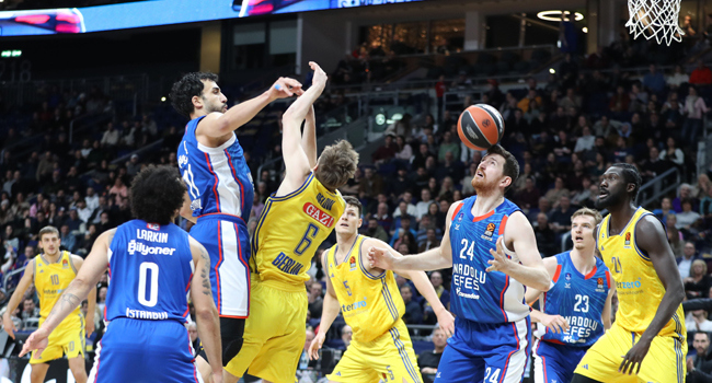 Almanya'da zafer Anadolu Efes'in