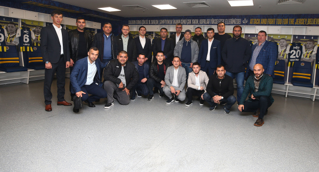 Özbekistan futbol heyetinden Fenerbahçe'ye ziyaret