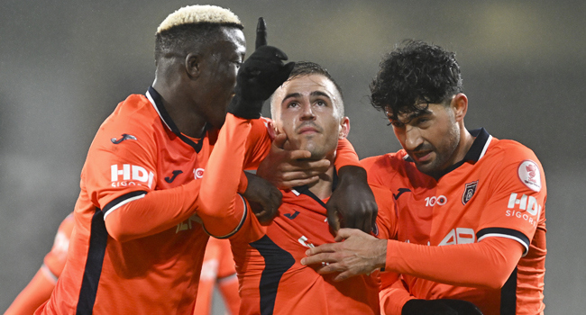 RAMS Başakşehir kupada turladı